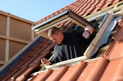 Pose de fenêtres de toit Velux à Teulat